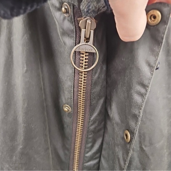 Barbour Men's Beaufort Jacket from the UK Size: XL - Color: Dark Green - Picture 9 of 14